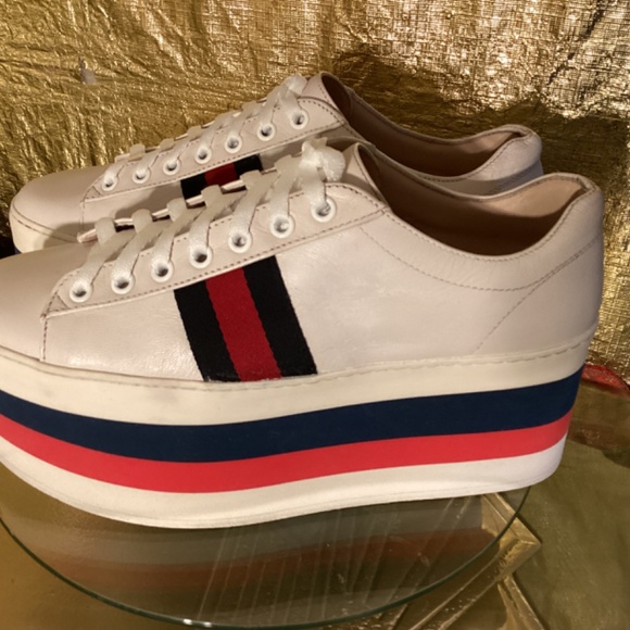 Gucci Women’s Peggy leather web platform sneakers - Picture 3 of 13